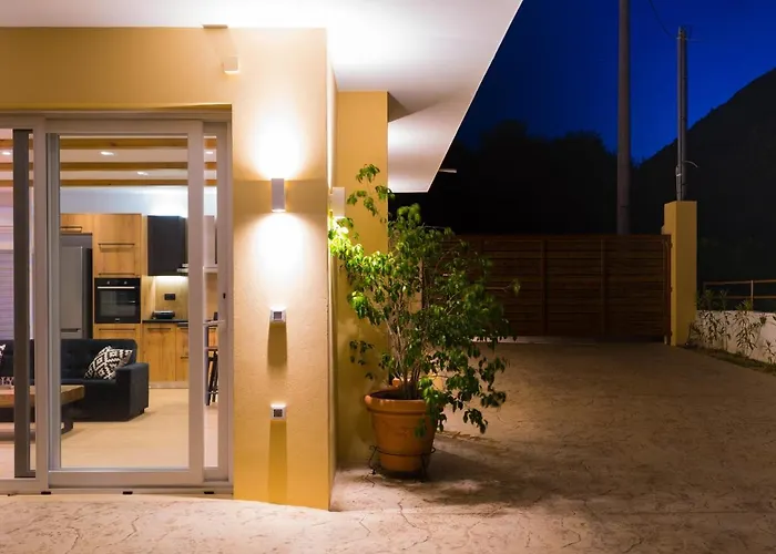 בית נופש Magnolia Homes Zakynthos *